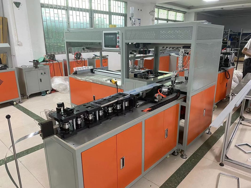 Automatische Luftfilterrahmenherstellungsmaschine mit einstellbaren Filtermedien und Touchscreen